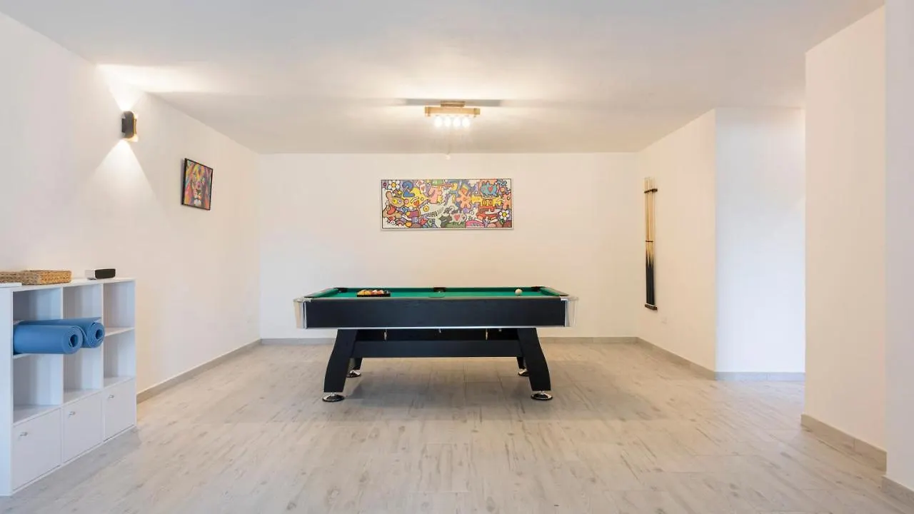 Villa Leone 12&2, Emma Villas San Gennaro  Italy