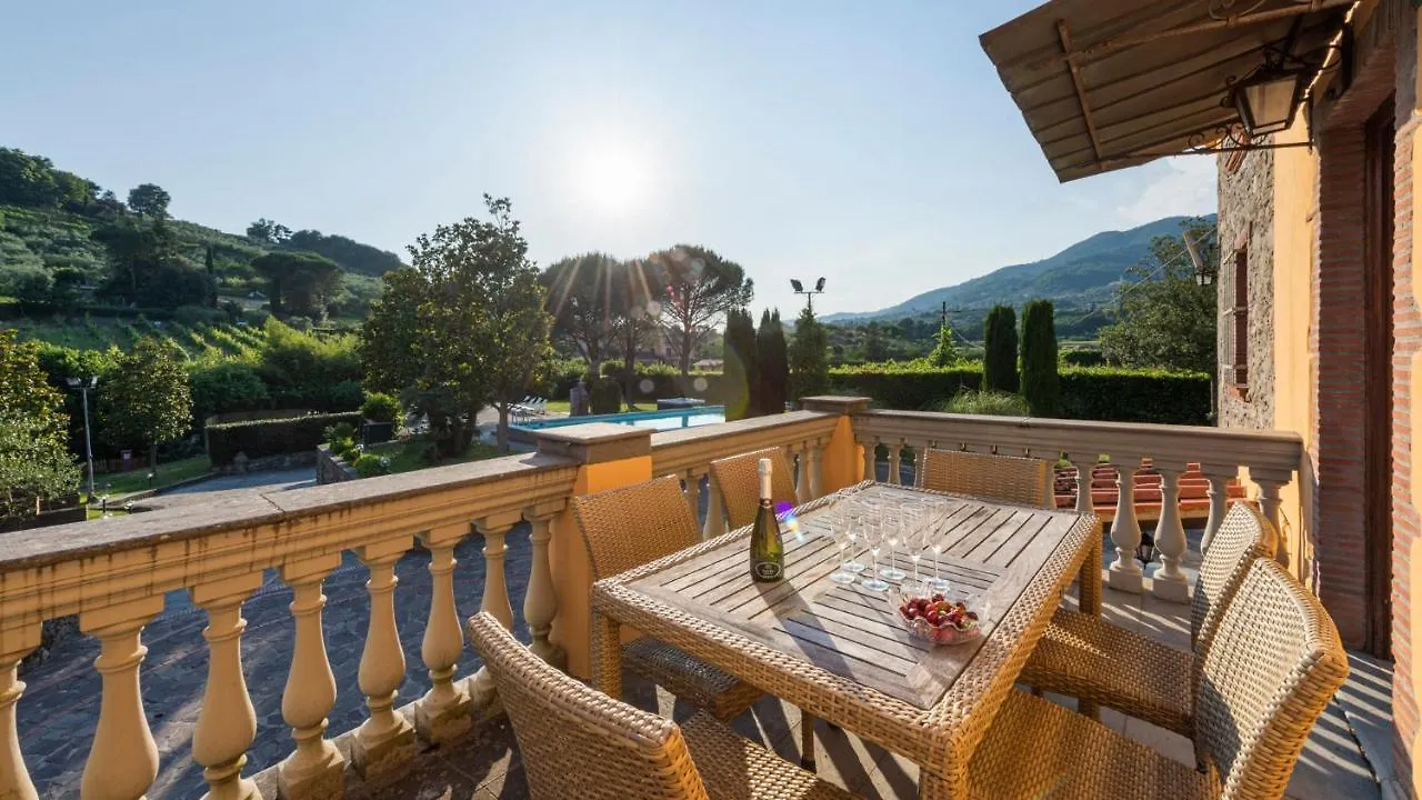 Villa Leone 12&2, Emma Villas San Gennaro  Italy